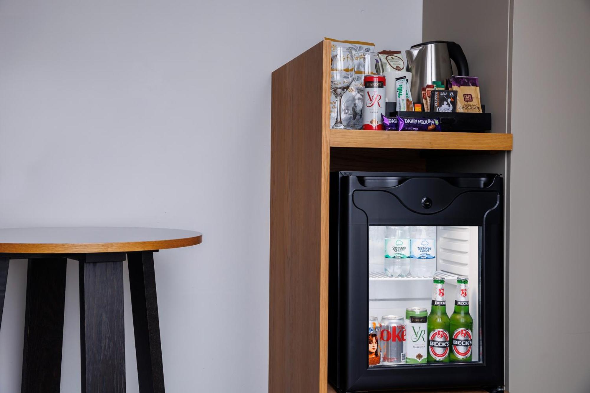 Holiday Inn Peterborough West By Ihg Esterno foto